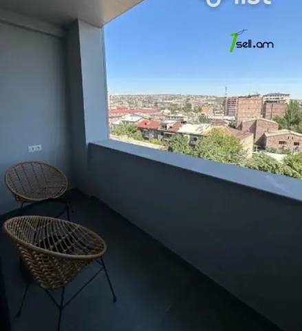 3 սենյականոց բնակարան Սարյանի փողոցում, 81 ք.մ., նախավերջին հարկ, դիզայներական ոճով վերանորոգված