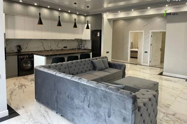 3 սենյականոց բնակարան նորակառույց շենքում Փավստոս Բուզանդի փողոցում, 101 ք.մ., 2 սանհանգույց