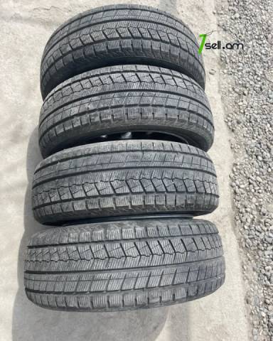 GGG. Rock blade 4հատ 90-95% Ձմեռային անվադողեր, 215/55 R17