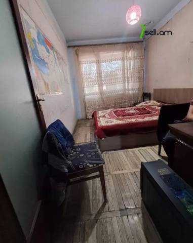 2 սենյականոց բնակարան Վարդանանց փողոցում, 70 ք.մ., 2 սանհանգույց, 3/9 հարկ, մասնակի վերանորոգում