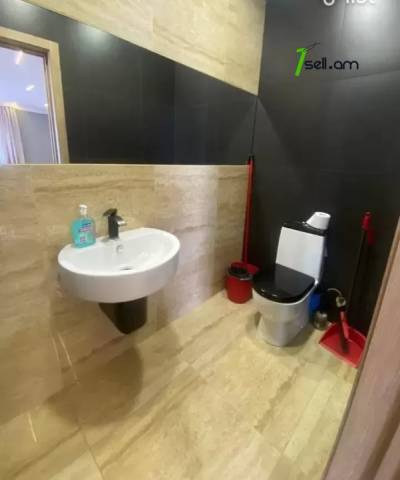 4 սենյականոց բնակարան նորակառույց շենքում Վերին Անտառային փողոցում, 167 ք.մ., 2 սանհանգույց