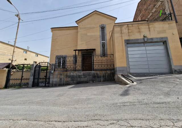 Երեք հարկանի քարե տուն, Նոյ թաղամաս Մալաթիա Սեբաստիայում, 430 քմ, 2 սանհանգույց