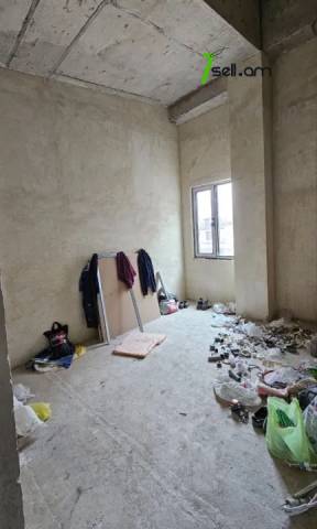 3 սենյականոց բնակարան նորակառույց շենքում Մուրացանի փողոցում, 80 քմ, 2 սանհանգույց, բարձր առաստաղներ