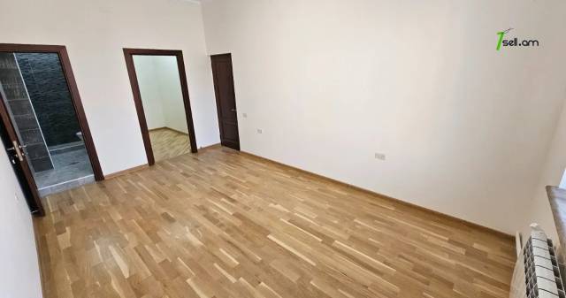 Գրասենյակային տարածք Այգեստանի 10րդ փողոցում կենտրոնում, 220 ք.մ.