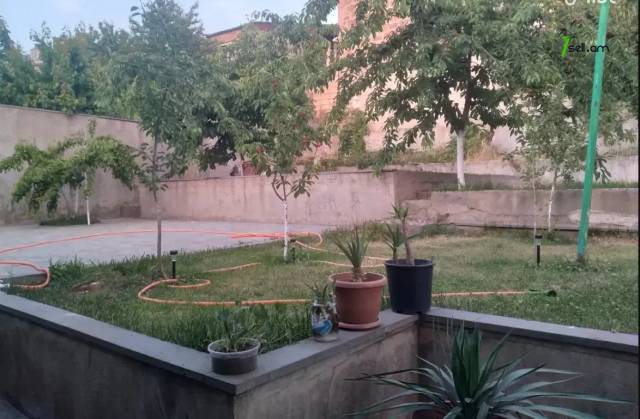 Մեկ հարկանի քարե տուն Նորք Մարաշում, 112 քմ, եվրովերանորոգված