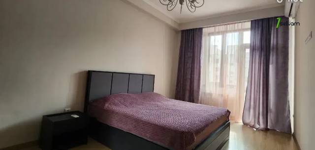 4 սենյականոց բնակարան նորակառույց շենքում Նիկողայոս Ադոնցի փողոցում, 124 ք.մ., 2 սանհանգույց