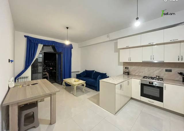 3 սենյականոց բնակարան նորակառույց շենքում Գարեգին Հովսեփյանի փողոցում, 80 ք.մ., 2 սանհանգույց