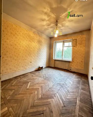 2 սենյականոց բնակարան Ռուբինյանց փողոցում, 58 ք.մ., 2/5 հարկ, քարե շենք