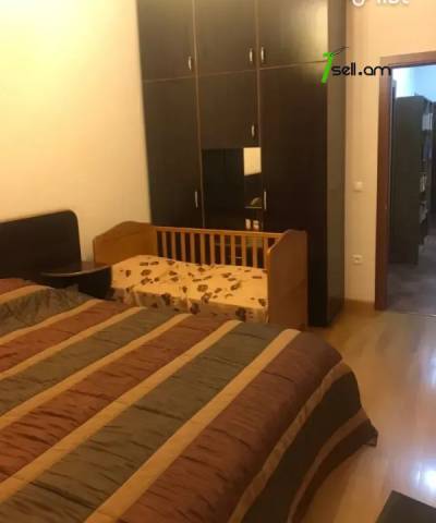 2 սենյականոց բնակարան նորակառույց շենքում Վիկտոր Համբարձումյան փողոցում, 90 քմ, 7/14 հարկ