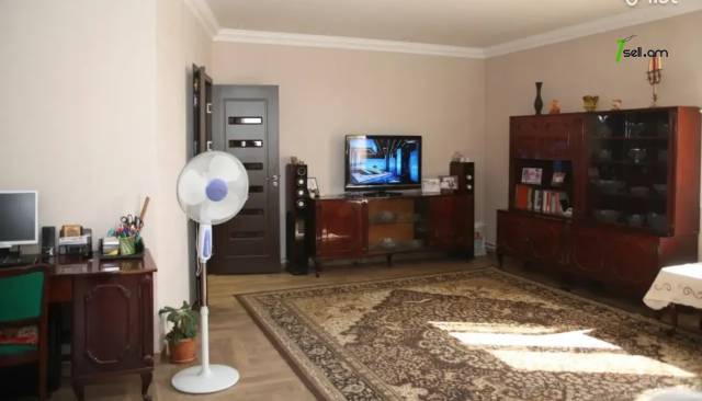 3 սենյականոց բնակարան Սողոմոն Տարոնցի փողոցում, 78 քմ, նախավերջին հարկ, մասնակի վերանորոգում