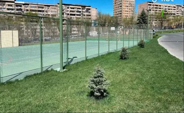 4 սենյականոց բնակարան նորակառույց շենքում Անաստաս Միկոյանի փողոցում, 142 ք.մ., 2 սանհանգույց