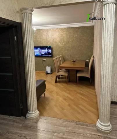 3 սենյականոց բնակարան Կարախանյան փողոցում, 90 ք.մ., 2/9 հարկ, կապիտալ վերանորոգված