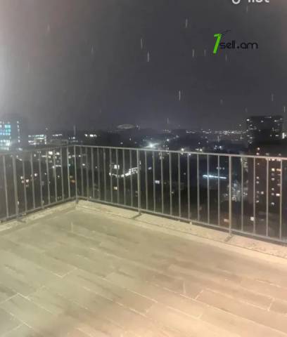 3 սենյականոց բնակարան նորակառույց շենքում Արամ Խաչատրյան փողոցում, 84 ք.մ., բարձր առաստաղներ