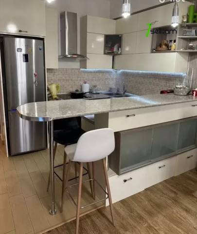 3 սենյականոց բնակարան նորակառույց շենքում Նիկողայոս Ադոնցի փողոցում, 68 ք.մ., 15/17 հարկ