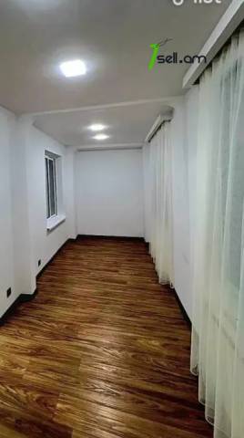 3 սենյականոց բնակարան Արամ Խաչատրյանի փողոցում, 80 քմ, 2/5 հարկ, դիզայներական ոճով վերանորոգված