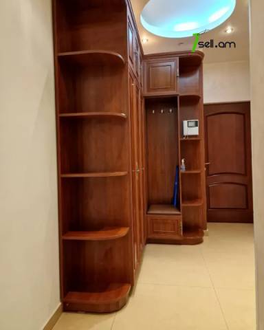 3 սենյականոց բնակարան նորակառույց շենքում Մարշալ Բաղրամյան պողոտայում, 130 ք.մ., 2 սանհանգույց