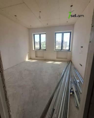 3 սենյականոց բնակարան նորակառույց շենքում Տիգրան Պետրոսյանի փողոցում, 87 ք.մ., բարձր առաստաղներ