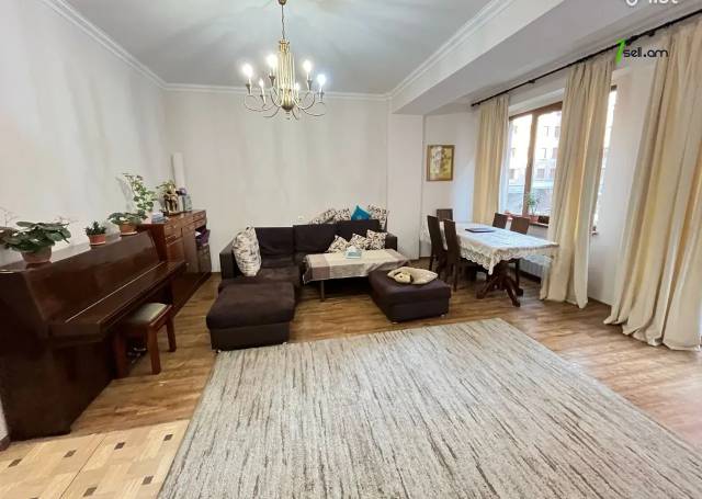 3 սենյականոց բնակարան նորակառույց շենքում Ադոնցի փողոցում, 82 քմ, 2/8 հարկ, 2 սանհանգույց