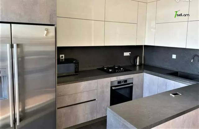 3 սենյականոց բնակարան նորակառույց շենքում Մամիկոնյանց փողոցում, 123 ք.մ., 2 սանհանգույց