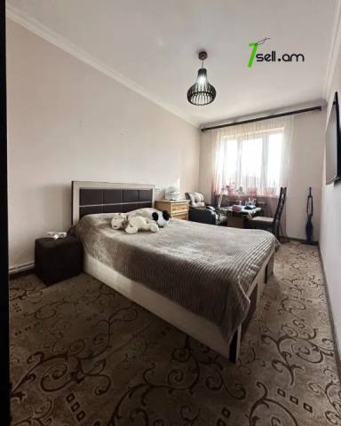 2 սենյականոց բնակարան Թոթովենցի փողոցում, 51 ք.մ., կապիտալ վերանորոգված