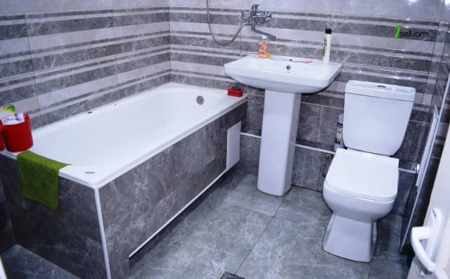 2 սենյականոց բնակարան Մհեր Մկրտչյանի փողոցում, 55 քմ, 1/3 հարկ, բարձր առաստաղներ