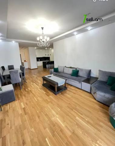 4 սենյականոց բնակարան նորակառույց շենքում Պարույր Սևակի փողոցում, 170 ք.մ., 2 սանհանգույց