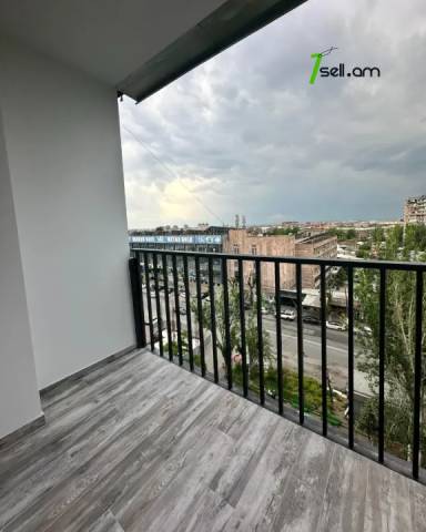 3 սենյականոց բնակարան Խորենացու փողոցում, 67 քմ, նախավերջին հարկ, կապիտալ վերանորոգված