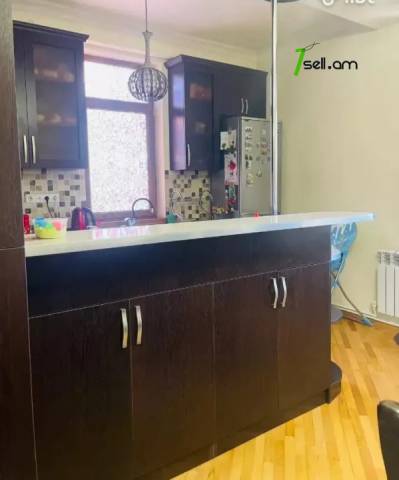 3 սենյականոց բնակարան նորակառույց շենքում Ծարավ աղբյուրի փողոցում, 96 ք.մ., բարձր առաստաղներ