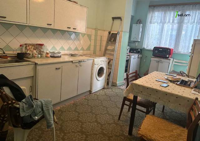 2 սենյականոց բնակարան Փավստոս Բուզանդի փողոցում, 70 ք.մ., բարձր առաստաղներ, 6/9 հարկ