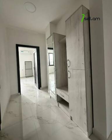 3 սենյականոց բնակարան նորակառույց շենքում Արցախի պողոտայում, 125 ք.մ., 2 սանհանգույց