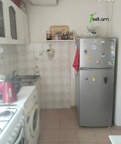 2 սենյականոց բնակարան Զորավար Անդրանիկի փողոցում, 54 ք.մ., նախավերջին հարկ, բարձր առաստաղներ