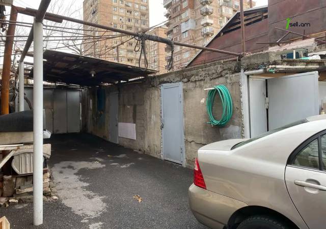 Հողատարածք բնակելի շինությունների համար Գյուլբենկյան փողոցում Արաբկիրում, 600 քմ