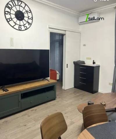 2 սենյականոց բնակարան Կորյունի փողոցում, 35 քմ, բարձր առաստաղներ, կապիտալ վերանորոգված, քարե շենք