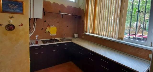 2 սենյականոց բնակարան Նաիրի Զարյան փողոցում, 58 ք.մ., բարձր առաստաղներ, 1/4 հարկ, եվրովերանորոգված