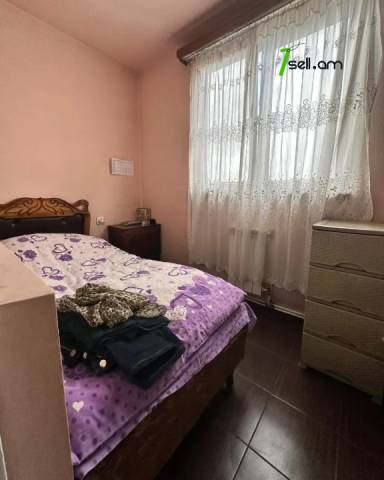 3 սենյականոց բնակարան Ծատուրյան փողոցում, 94 ք.մ., 2 սանհանգույց, 7/12 հարկ, կապիտալ վերանորոգված