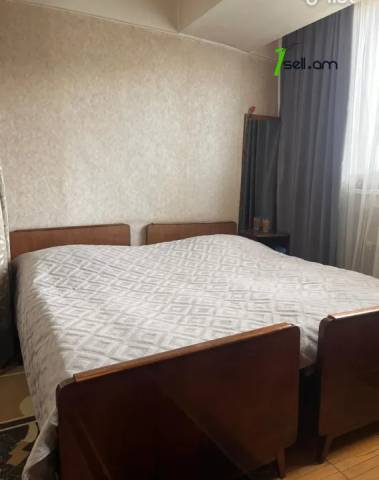 3 սենյականոց բնակարան Հրաչյա Աճառյանի փողոցում, 64 քմ, նախավերջին հարկ, մասնակի վերանորոգում