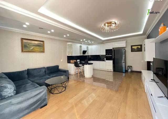 4 սենյականոց բնակարան նորակառույց շենքում Արամի փողոցում, 140 քմ, 4/15 հարկ, 2 սանհանգույց