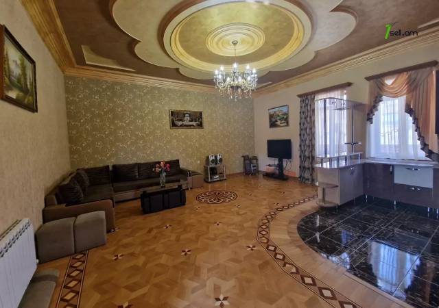 Երկու հարկանի քարե ամառանոց 12-րդ փողոցում Պտղնիում, 600 ք.մ., 3+ սանհանգույց, եվրովերանորոգված