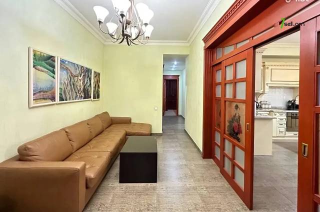 3 սենյականոց բնակարան նորակառույց շենքում Արամի փողոցում, 143 քմ, 4/13 հարկ, 2 սանհանգույց