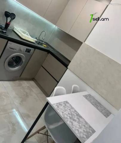 2 սենյականոց բնակարան, Դուրյան թաղամաս, 40 քմ, 1/9 հարկ, դիզայներական ոճով վերանորոգված