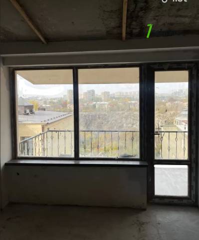 3 սենյականոց բնակարան նորակառույց շենքում Քեռու փողոցում, 115 ք.մ., բարձր առաստաղներ