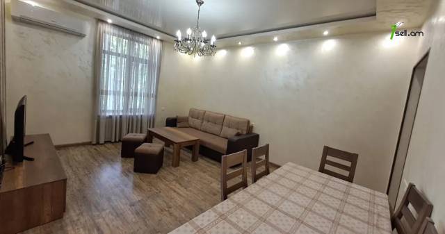 3 սենյականոց բնակարան Տերյան փողոցում, 90 քմ, 3/5 հարկ, 2 սանհանգույց, մի քանի պատշգամբ