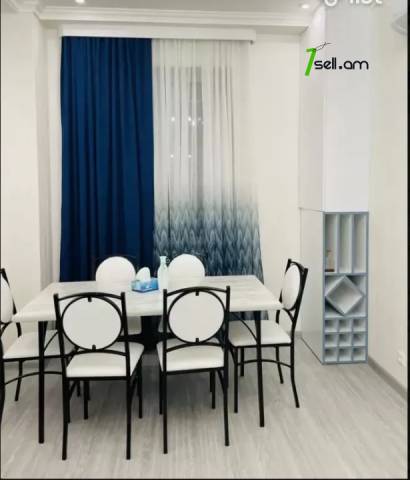 3 սենյականոց բնակարան նորակառույց շենքում Չեխովի փողոցում, 68 ք.մ., բարձր առաստաղներ, 1/12 հարկ