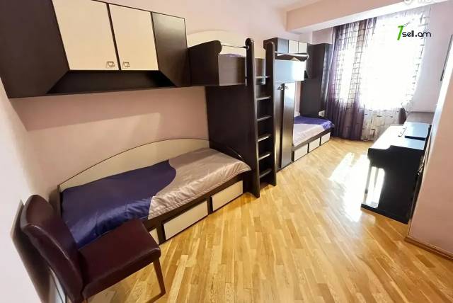 3 սենյականոց բնակարան նորակառույց շենքում Հրաչյա Ներսիսյան փողոցում, 90 քմ, 4/10 հարկ