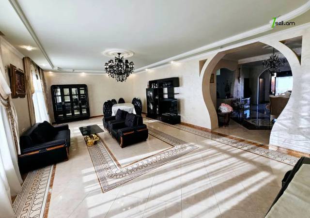 Երկու հարկանի քարե տուն Բագրևանդի 23-րդ փողոցում Նոր Նորքում, 1280 ք.մ., 3+ սանհանգույց