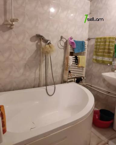 1 սենյականոց բնակարան Օհանովի փողոցում, 45 ք.մ., նախավերջին հարկ, կոսմետիկ վերանորոգում