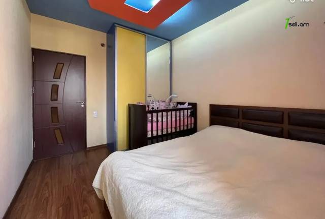 3 սենյականոց բնակարան, Քուչակ թաղամաս, 78 քմ, նախավերջին հարկ, 2 սանհանգույց, կապիտալ վերանորոգված