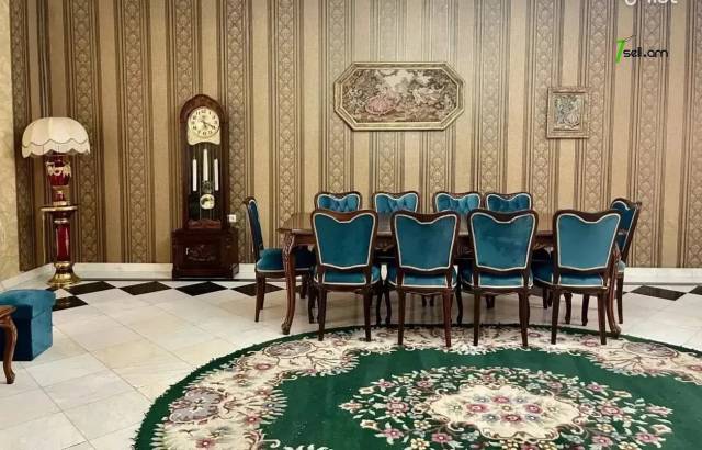 Չորս հարկանի քարե տուն Սիմեոն Երևանցու փողոցում կենտրոնում, 550 քմ, 3+ սանհանգույց