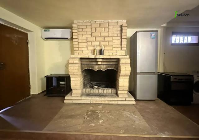 Մեկ հարկանի քարե տուն Արամ Խաչատրյանի փողոցում Արաբկիրում, 60 ք.մ., կապիտալ վերանորոգված