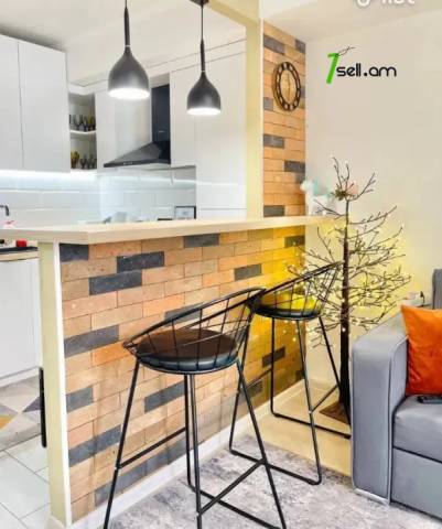 2 սենյականոց բնակարան Արամ Խաչատրյան փողոցում, 45 ք.մ., 1/9 հարկ, դիզայներական ոճով վերանորոգված